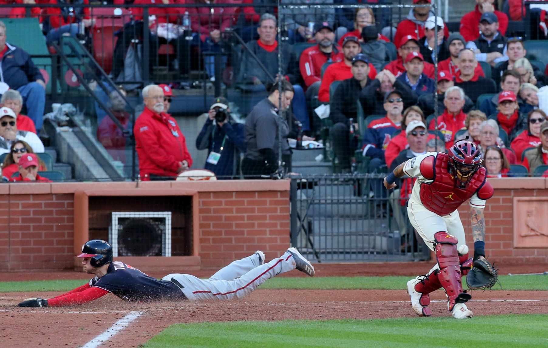 Washington Nationals vs St. Louis Cardinals, Game 2 NLCS in St. Louis